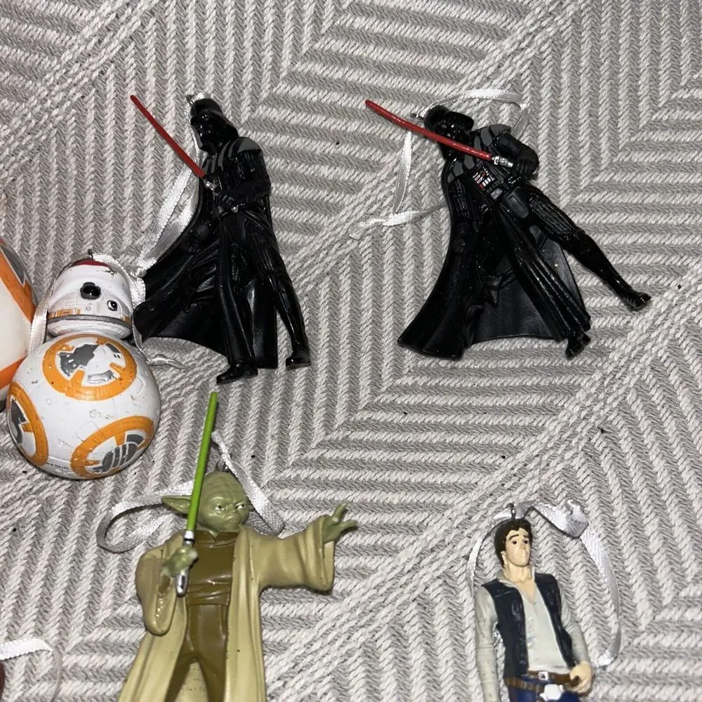 Hallmark‎ Star Wars Ornament Character Lot BB-8, Darth Vader, Han Solo, Yoda A2